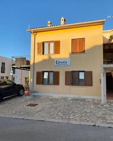 Apartman L. Баньоле Екстериор снимка